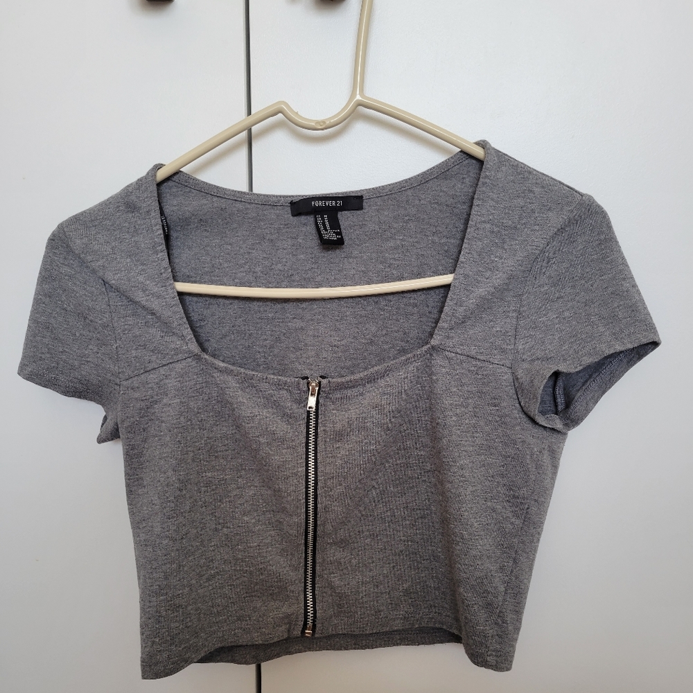 FOREVER 21 crop top